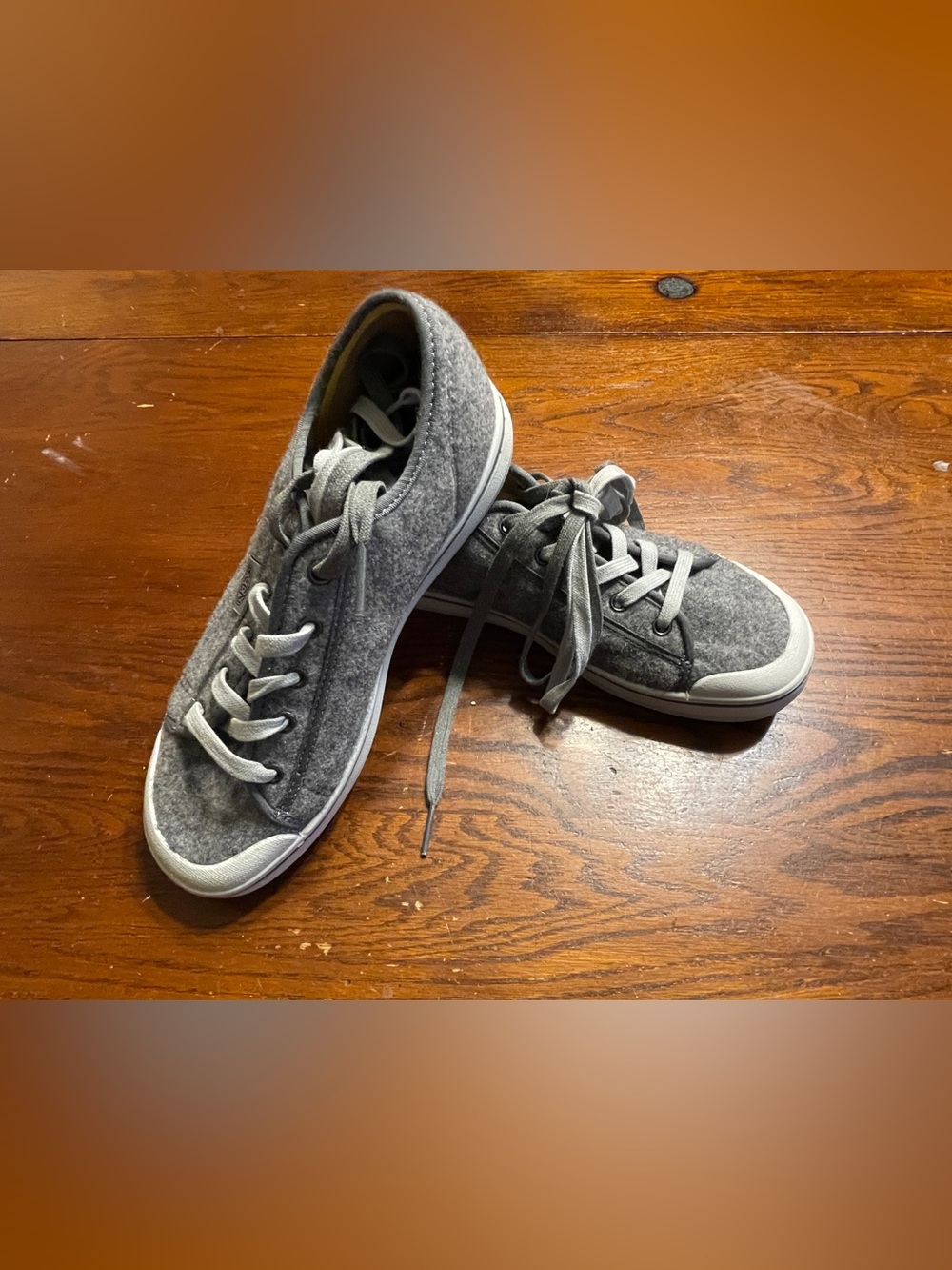 Keens casual shoes womens size 9.5 gray